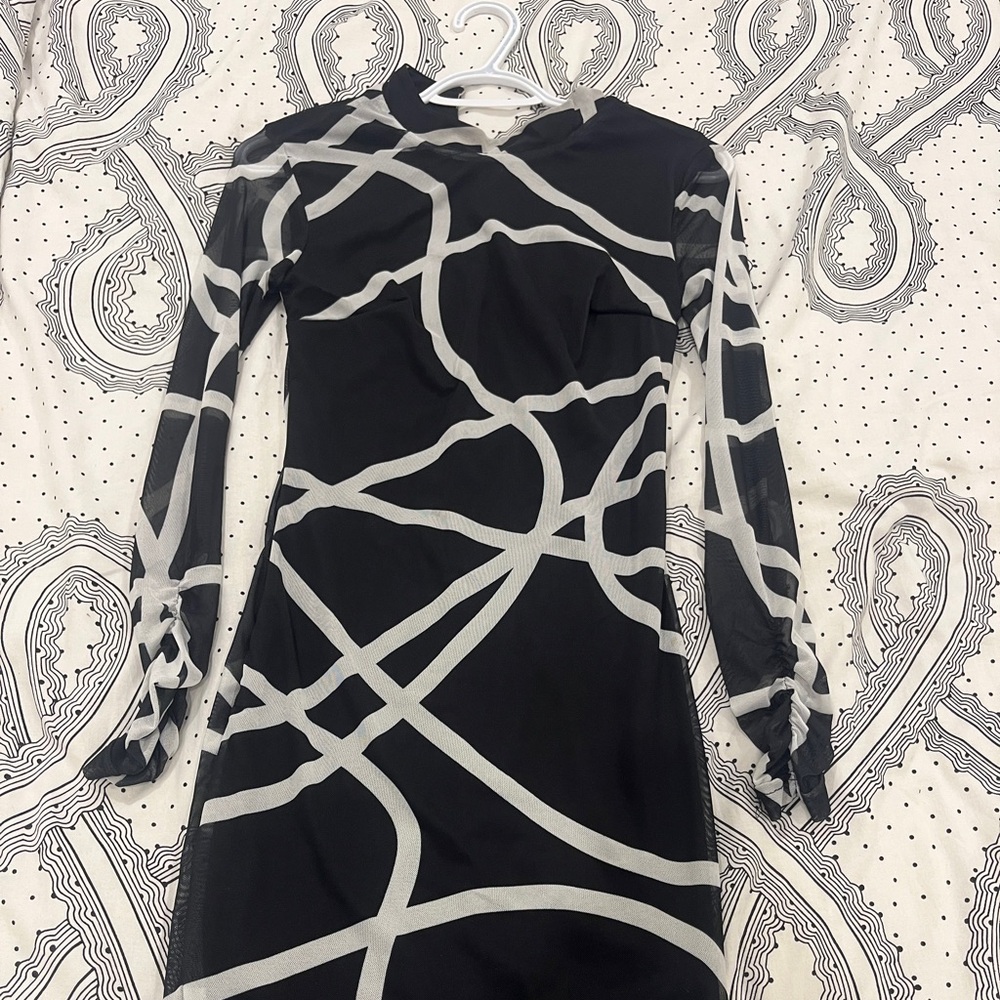 Chic Black and Gray Long Sleeve Dress